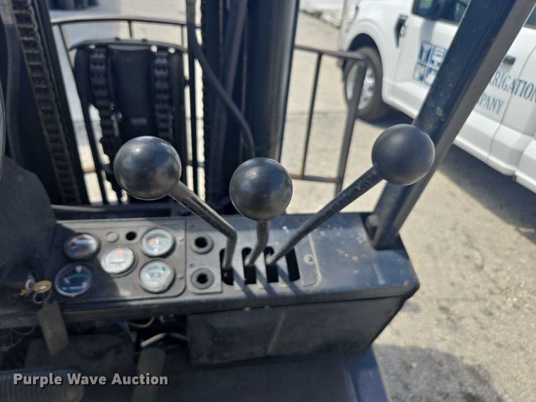 image for item DU7947 1986 Yale GC080LCJSBE085 forklift