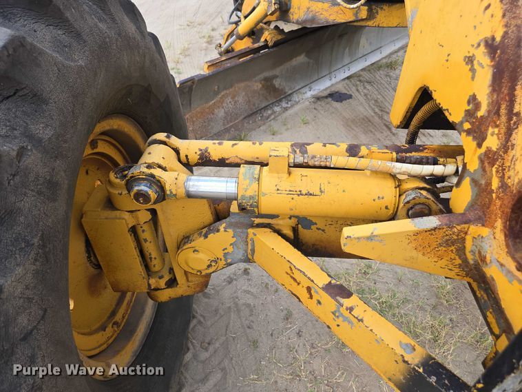 image for item DU7951 1989 Dresser A450E motor grader