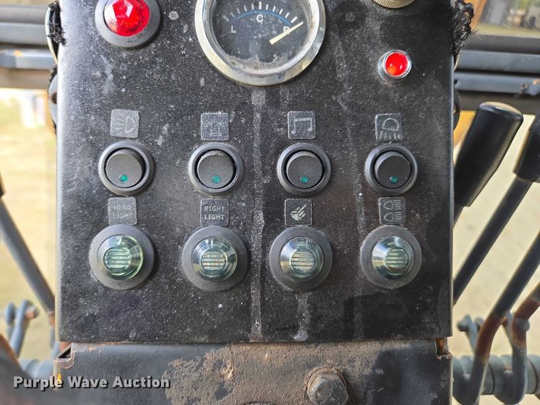 image for item DU7951 1989 Dresser A450E motor grader