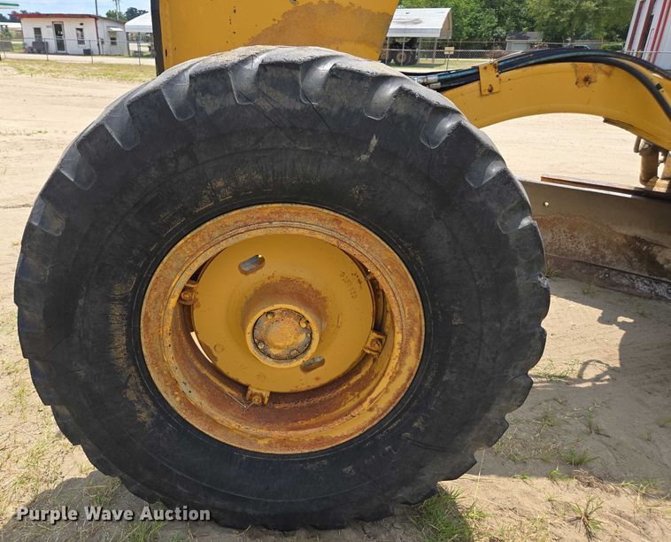 image for item DU7951 1989 Dresser A450E motor grader