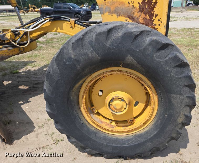 image for item DU7951 1989 Dresser A450E motor grader