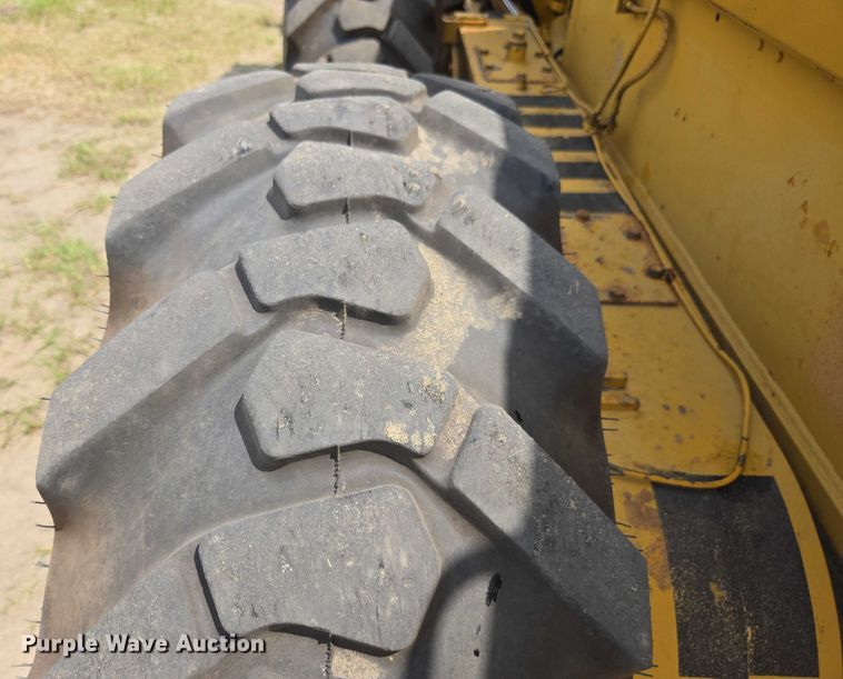 image for item DU7951 1989 Dresser A450E motor grader