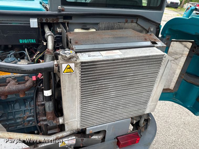 image for item DU9042 Tennant S30 sweeper