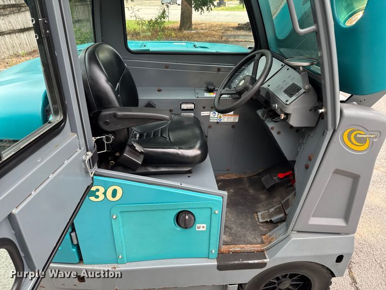 image for item DU9042 Tennant S30 sweeper