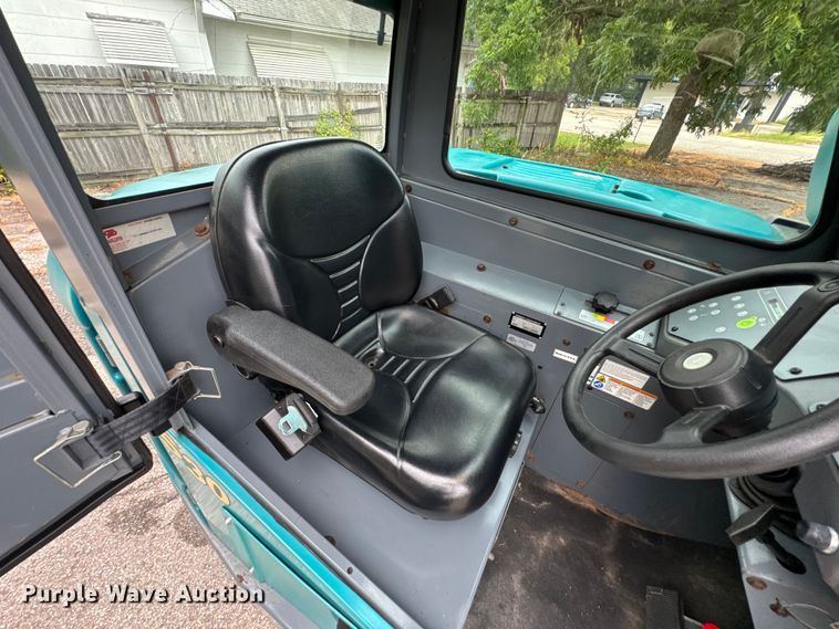 image for item DU9042 Tennant S30 sweeper