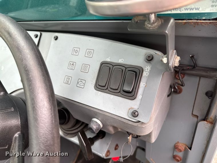 image for item DU9042 Tennant S30 sweeper