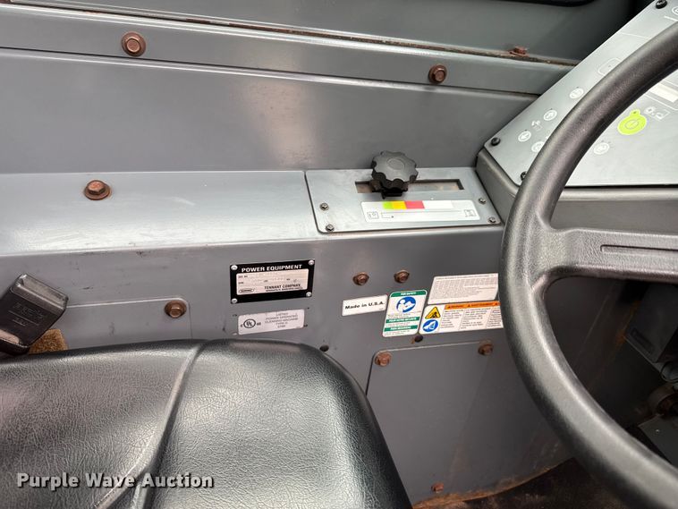 image for item DU9042 Tennant S30 sweeper