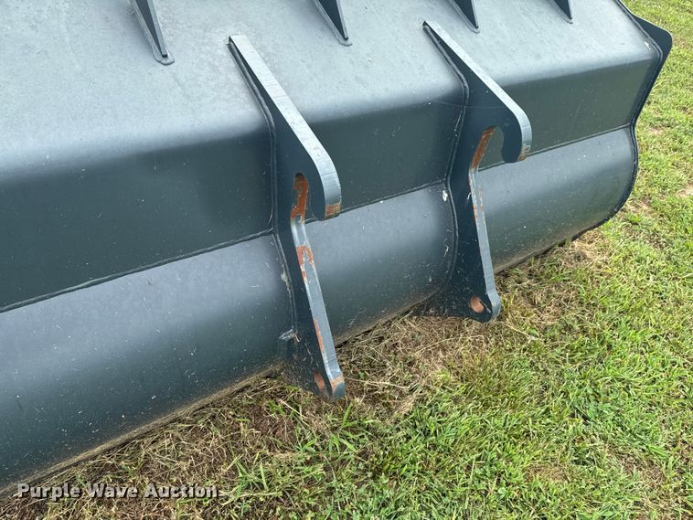 image for item DU9322 Hyundai HL940ATM wheel loader bucket