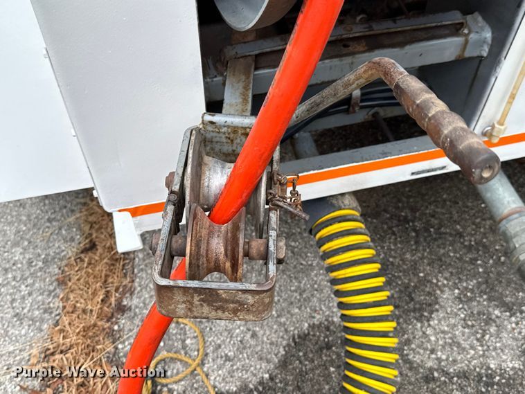 image for item DU9324 1992 Sreco HV2030TR/L/R sewer jetter trailer