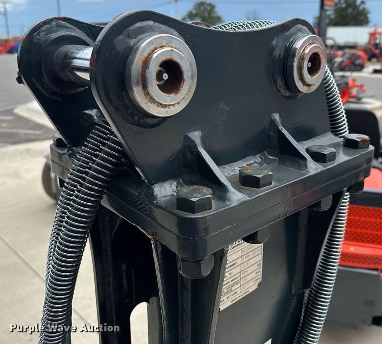 image for item DU9326 Hyundai HDB40 breaker