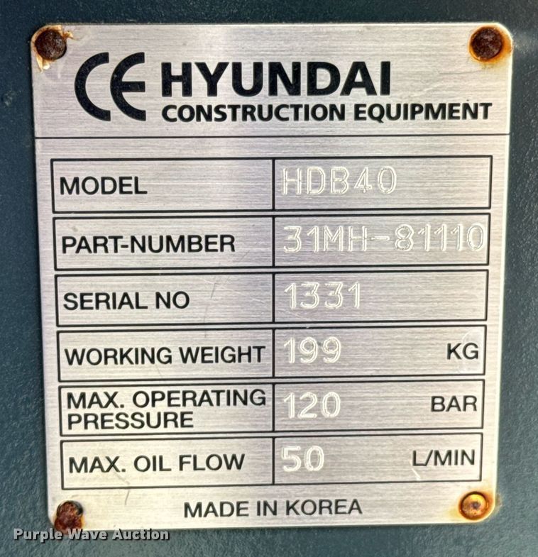 image for item DU9326 Hyundai HDB40 breaker