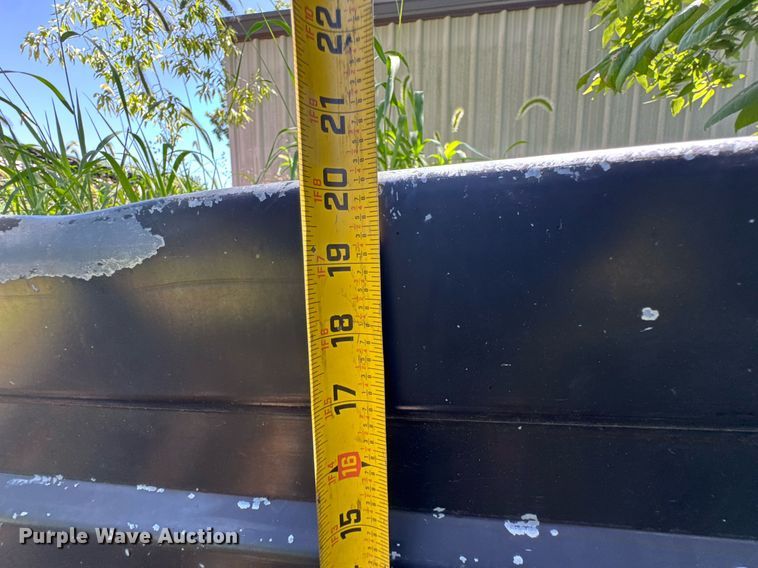 image for item DU9399 1984 Ford F700 dump truck