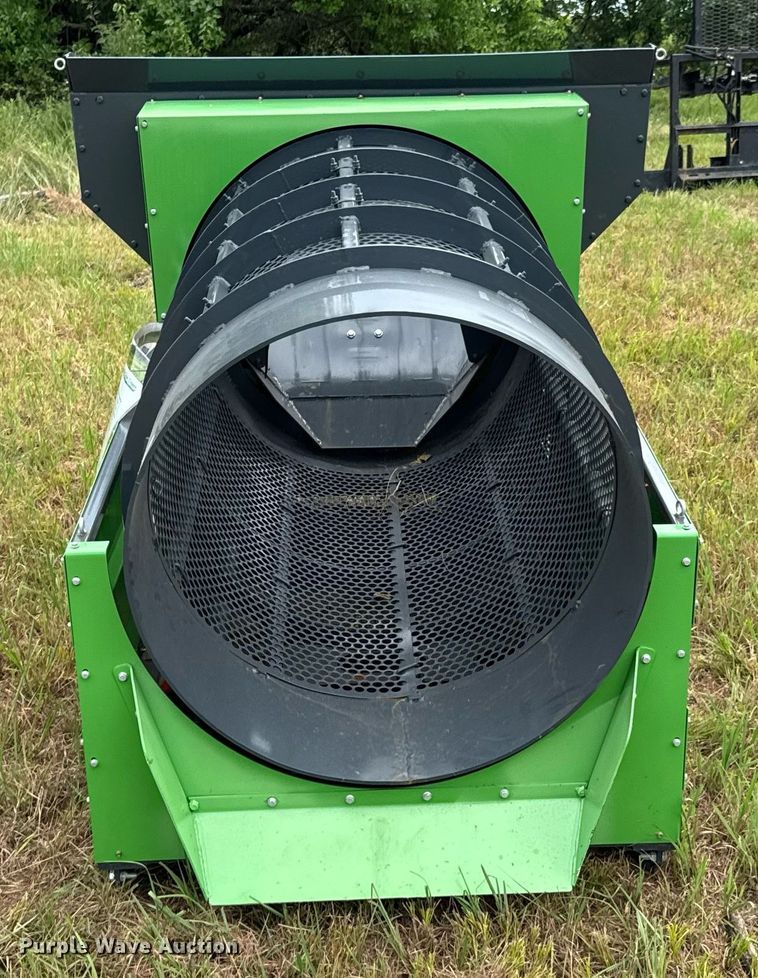 image for item DU9402 2024 Hurricane GF480 trommel screen