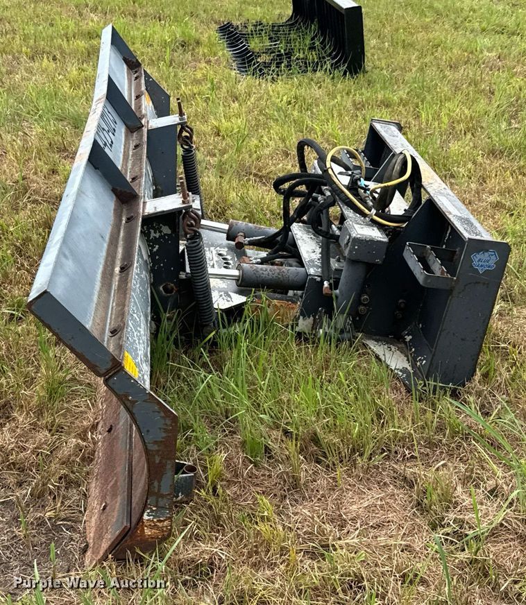 image for item DU9417 Blue Diamond 35-22804 skid steer dozer blade