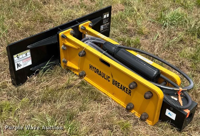 image for item DU9422 2024 Wolverine CB-11-750F skid steer breaker