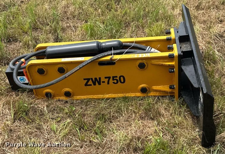 image for item DU9422 2024 Wolverine CB-11-750F skid steer breaker