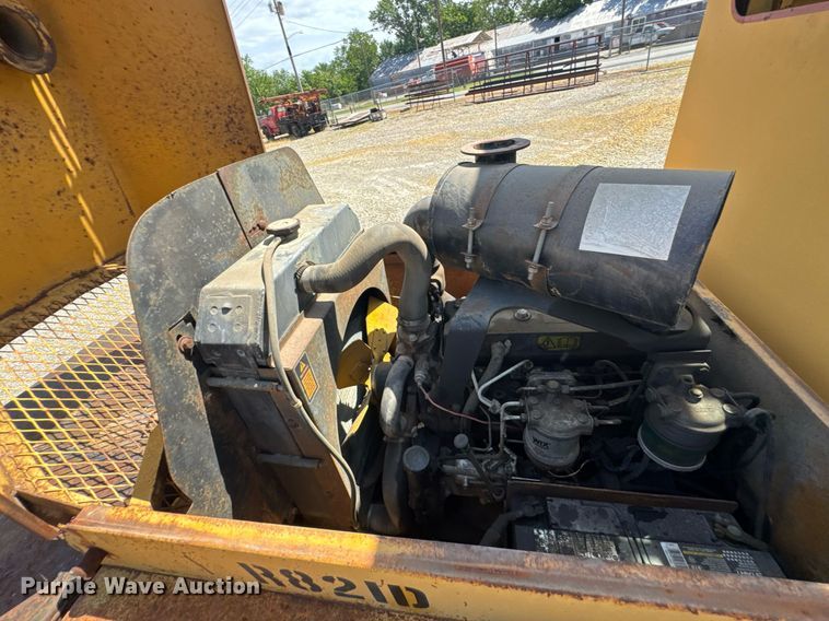 image for item DU9440 1997 Mastercraft S8PFW7 forklift