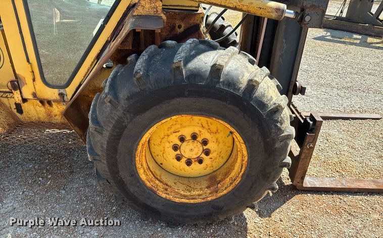 image for item DU9440 1997 Mastercraft S8PFW7 forklift