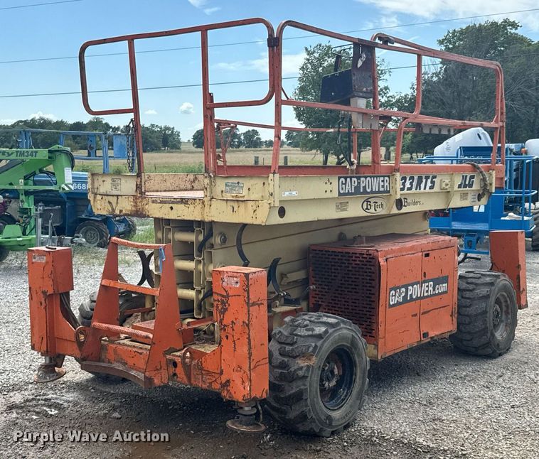 image for item DU9441 2001 JLG 33RTS scissor lift