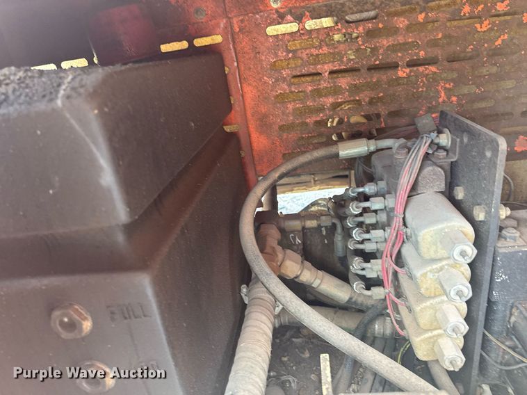 image for item DU9441 2001 JLG 33RTS scissor lift