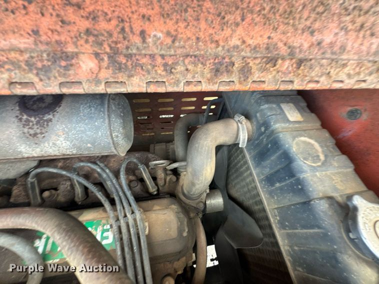 image for item DU9441 2001 JLG 33RTS scissor lift