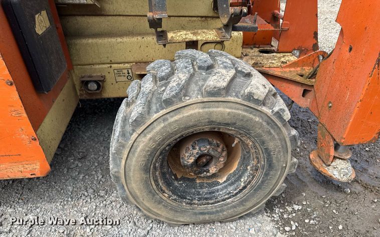 image for item DU9441 2001 JLG 33RTS scissor lift