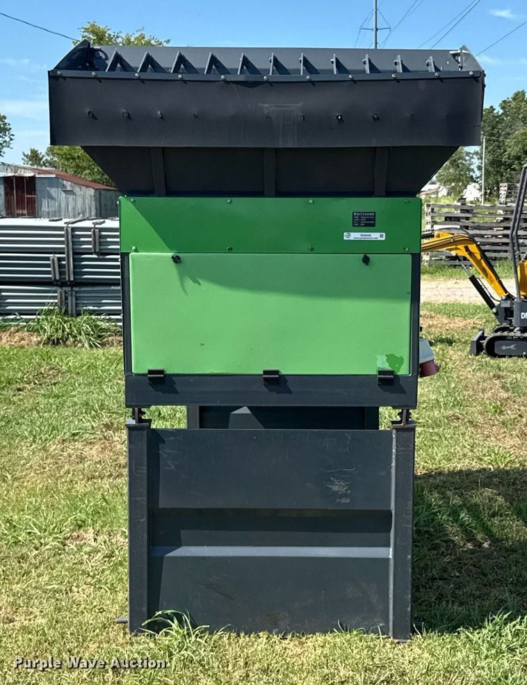 image for item DU9446 2024 Hurricane GF480 trommel screen