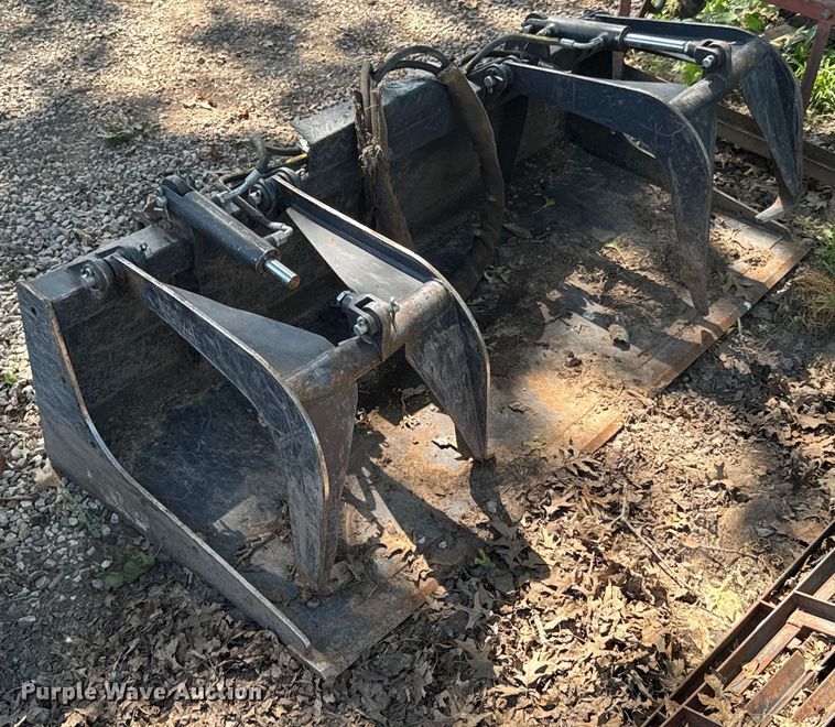 image for item DU9450 JCT Attachments skid steer grapple bucket