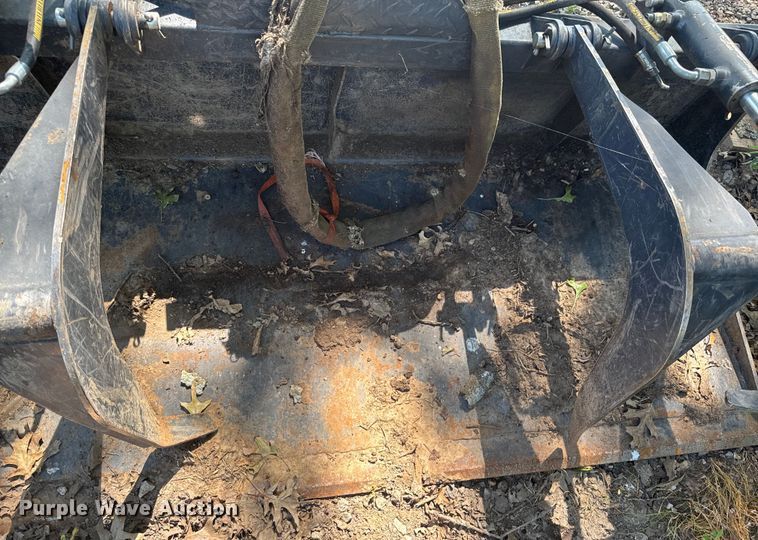 image for item DU9450 JCT Attachments skid steer grapple bucket