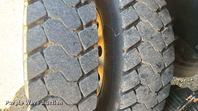 image for item DW3393 2024 Mack Granite GR64F dump truck