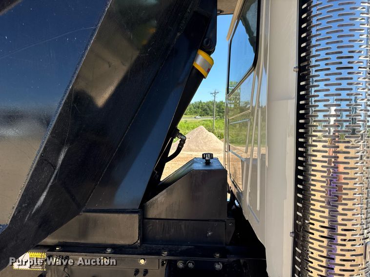 image for item DW3395 2024 Mack Granite GR64F dump truck