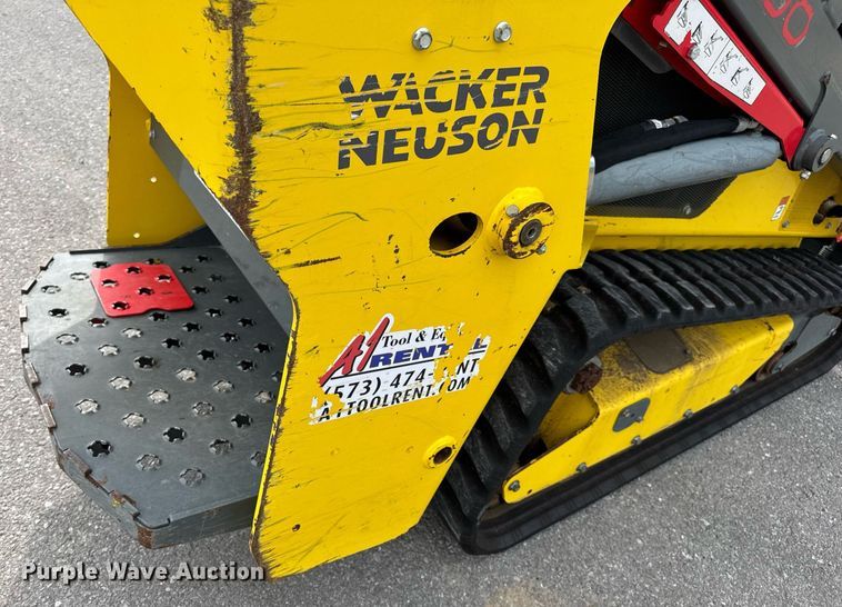 image for item DW3398 2021 Wacker-Neuson SM100 compact utility loader