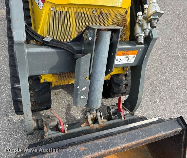 image for item DW3398 2021 Wacker-Neuson SM100 compact utility loader