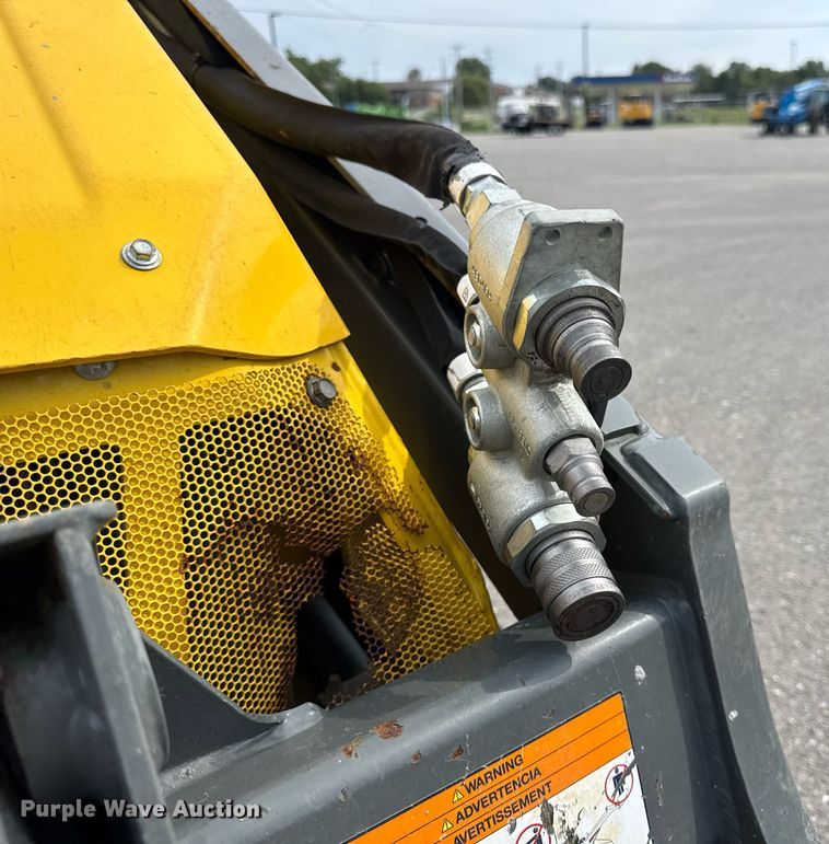 image for item DW3398 2021 Wacker-Neuson SM100 compact utility loader