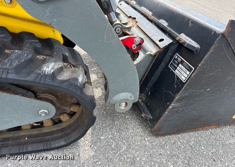 image for item DW3398 2021 Wacker-Neuson SM100 compact utility loader