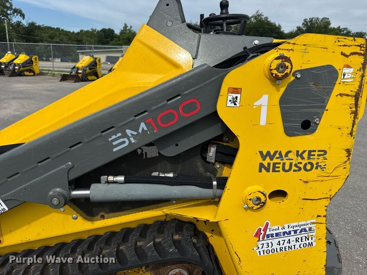 image for item DW3398 2021 Wacker-Neuson SM100 compact utility loader