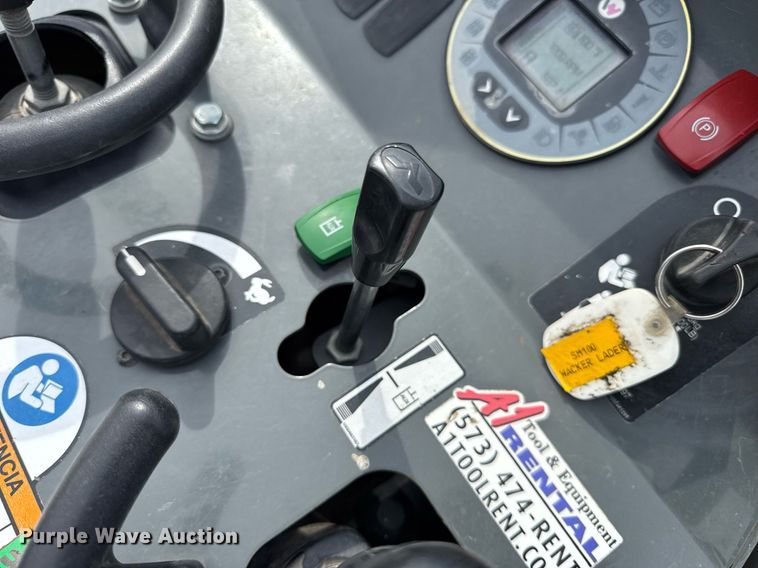 image for item DW3398 2021 Wacker-Neuson SM100 compact utility loader