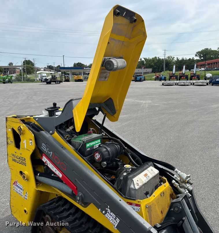 image for item DW3398 2021 Wacker-Neuson SM100 compact utility loader