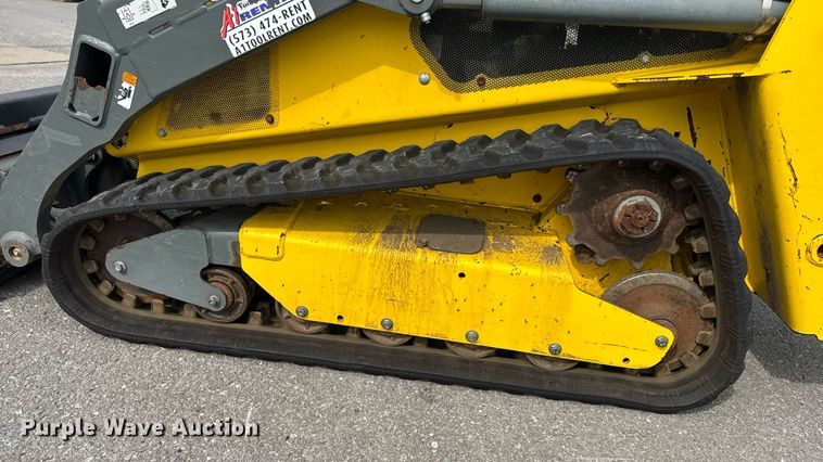 image for item DW3398 2021 Wacker-Neuson SM100 compact utility loader