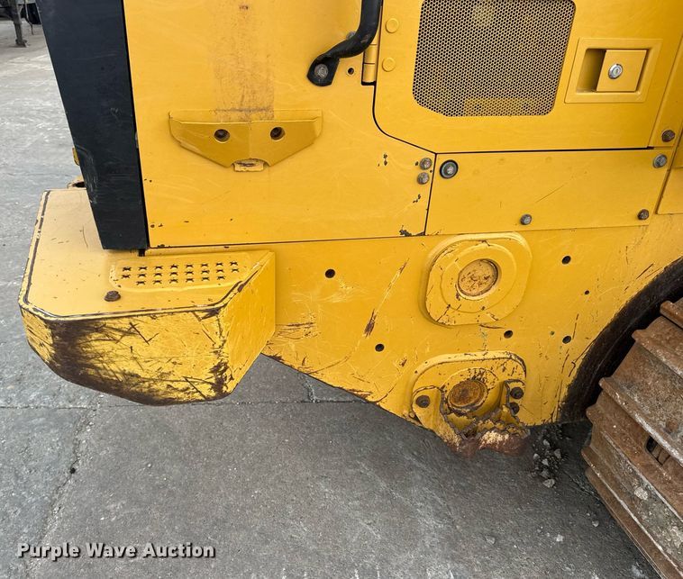 image for item DW3410 2016 Caterpillar 963K track loader