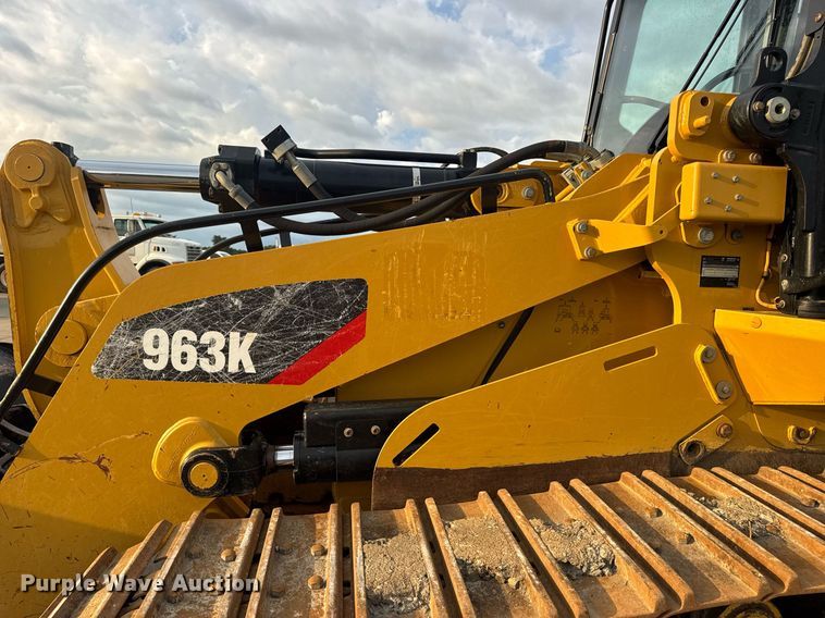 image for item DW3410 2016 Caterpillar 963K track loader
