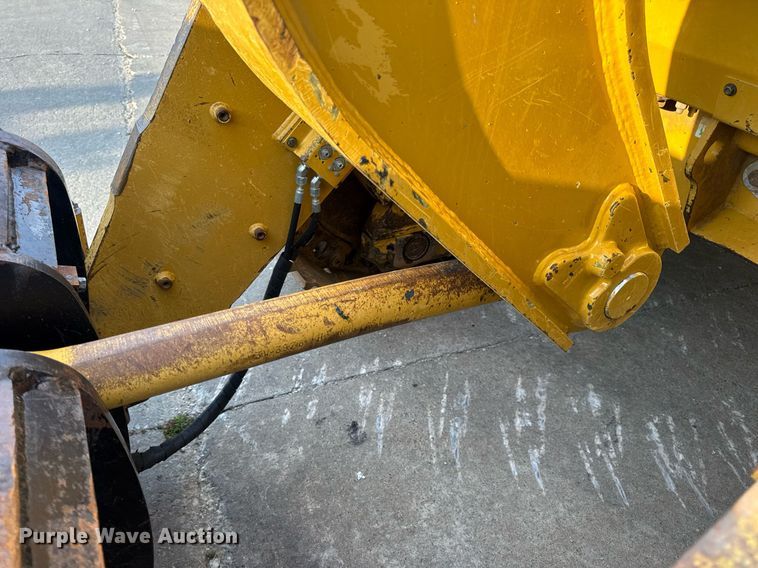 image for item DW3410 2016 Caterpillar 963K track loader