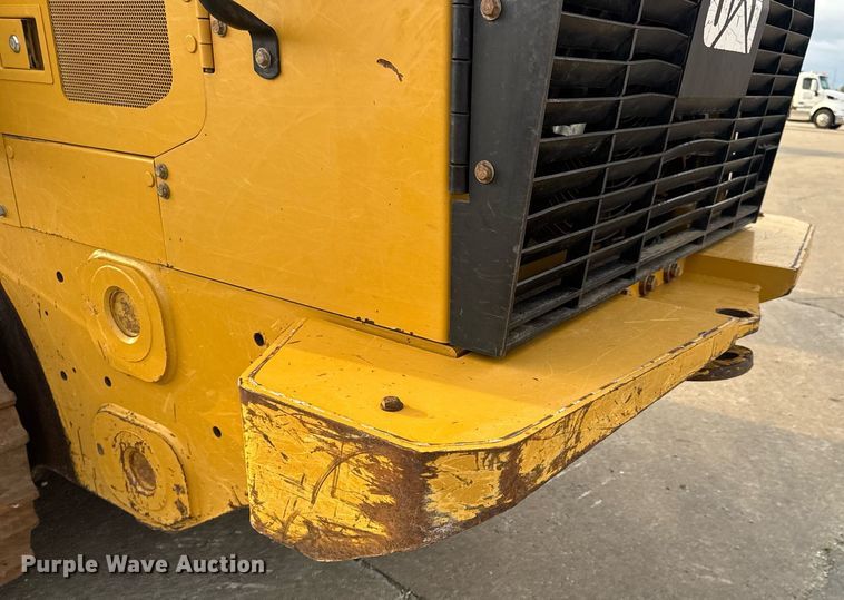 image for item DW3410 2016 Caterpillar 963K track loader