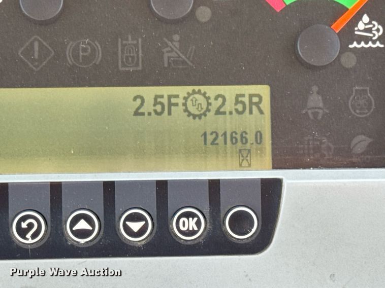 image for item DW3410 2016 Caterpillar 963K track loader