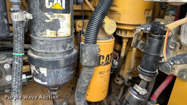 image for item DW3410 2016 Caterpillar 963K track loader