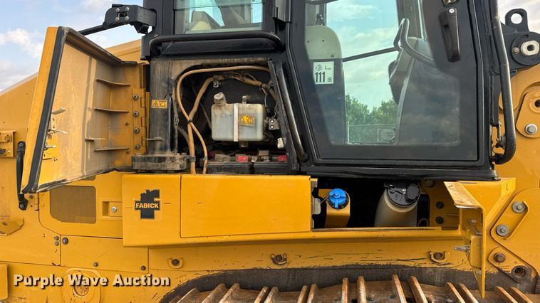 image for item DW3410 2016 Caterpillar 963K track loader