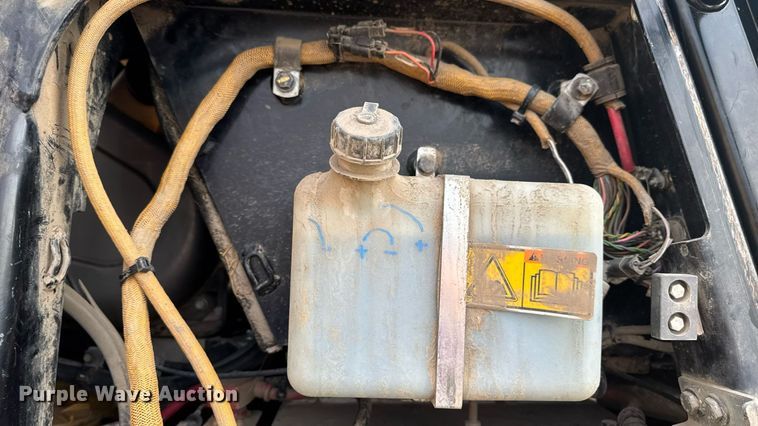 image for item DW3410 2016 Caterpillar 963K track loader