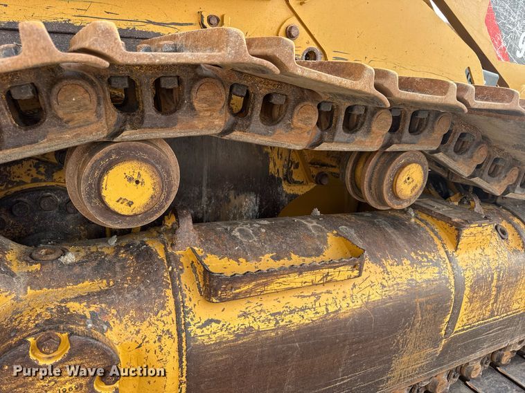 image for item DW3410 2016 Caterpillar 963K track loader