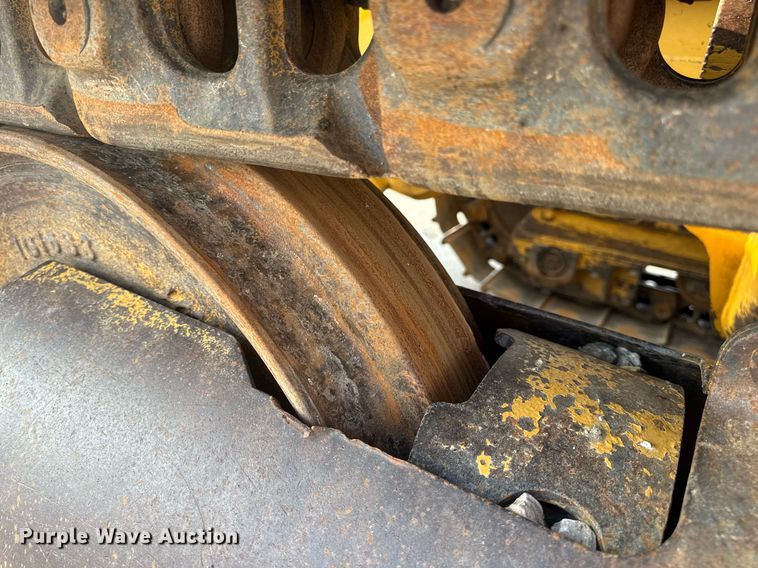 image for item DW3410 2016 Caterpillar 963K track loader