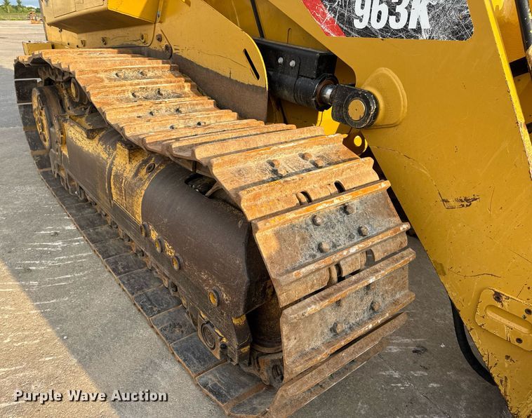 image for item DW3410 2016 Caterpillar 963K track loader